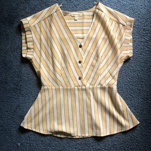 ‼️LAST CHANCE 6/30‼️ Monteau Peplum Top